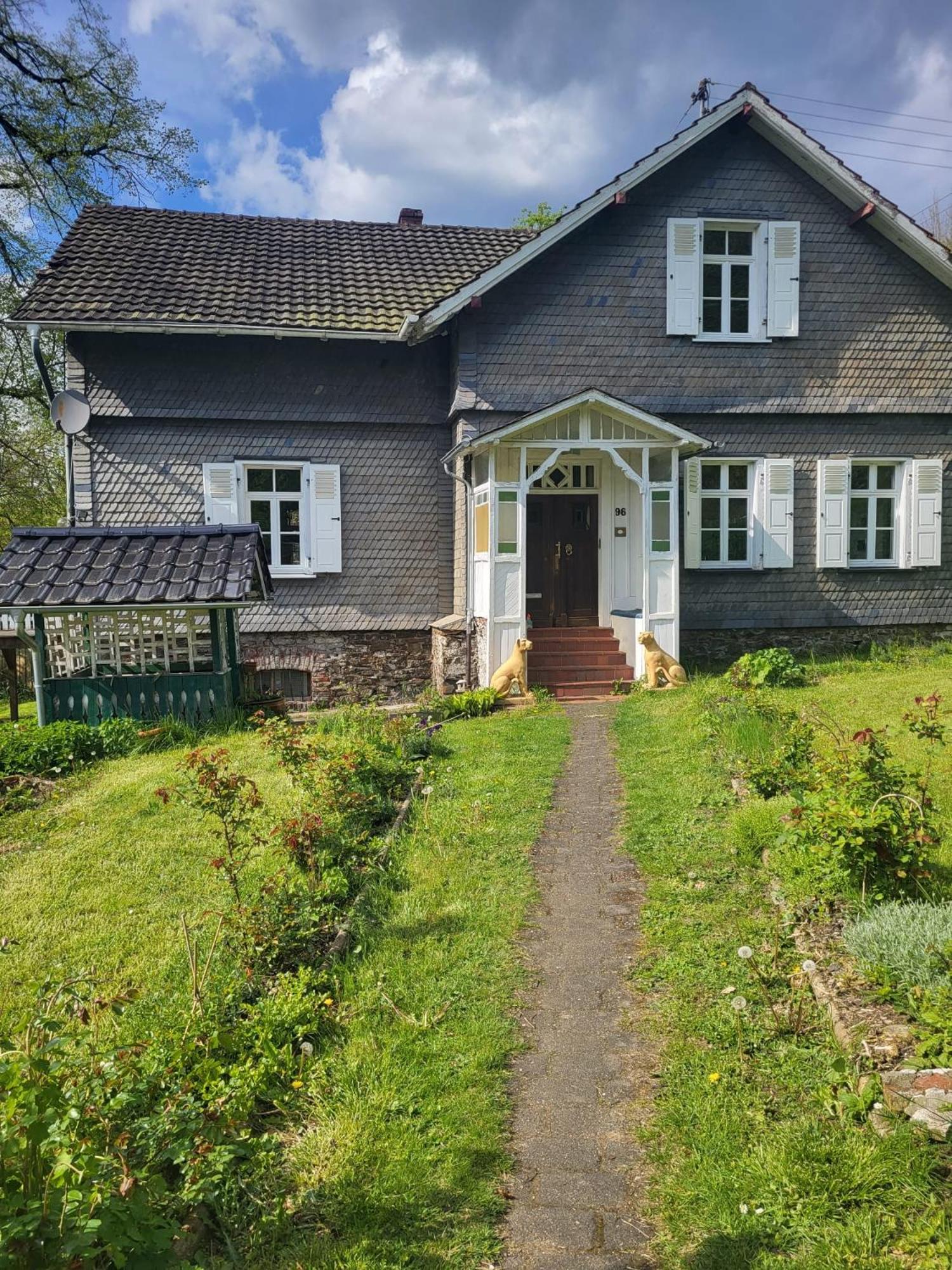 Stilvolles Grosses Ferienhaus Mit Garten Villa Mittelhof Екстериор снимка